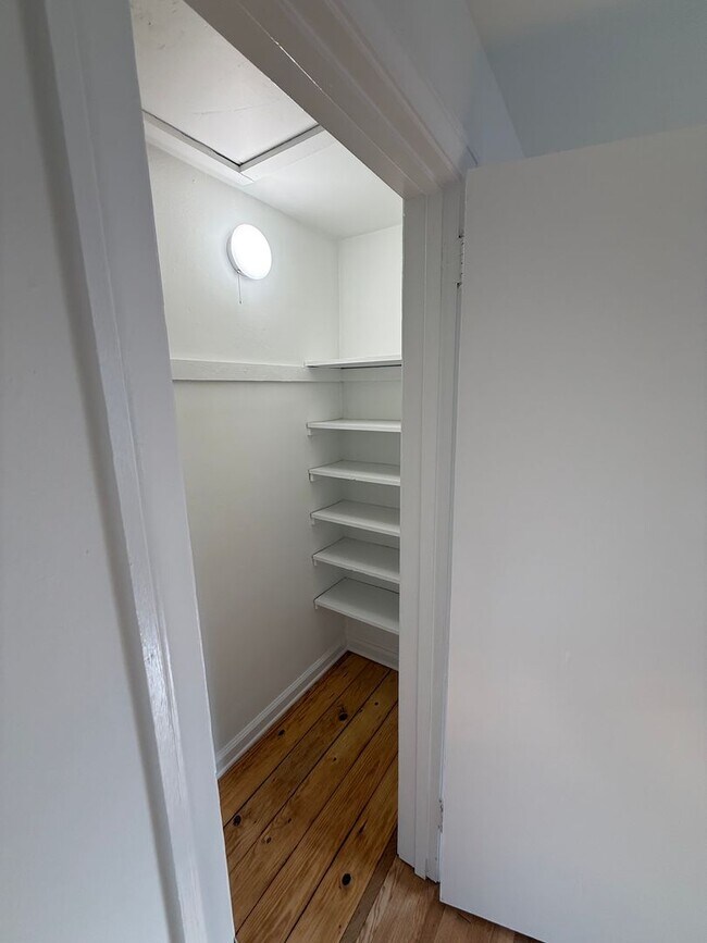 Building Photo - Two Bedroom Duplex Located Just Blocks from Downtown - No Students Permitted