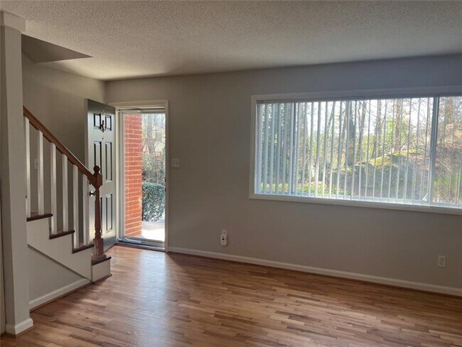 Building Photo - 1604 Briarcliff Rd NE