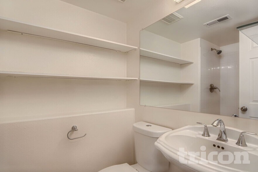 Building Photo - 617 Rye Ridge Rd