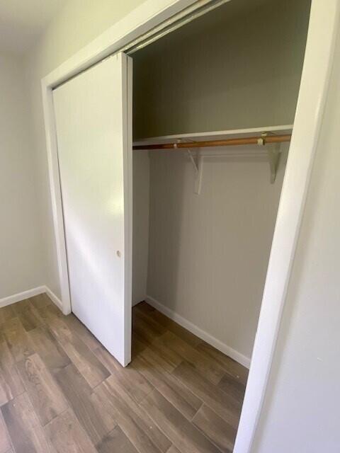 Building Photo - 1100 Cameo Cir
