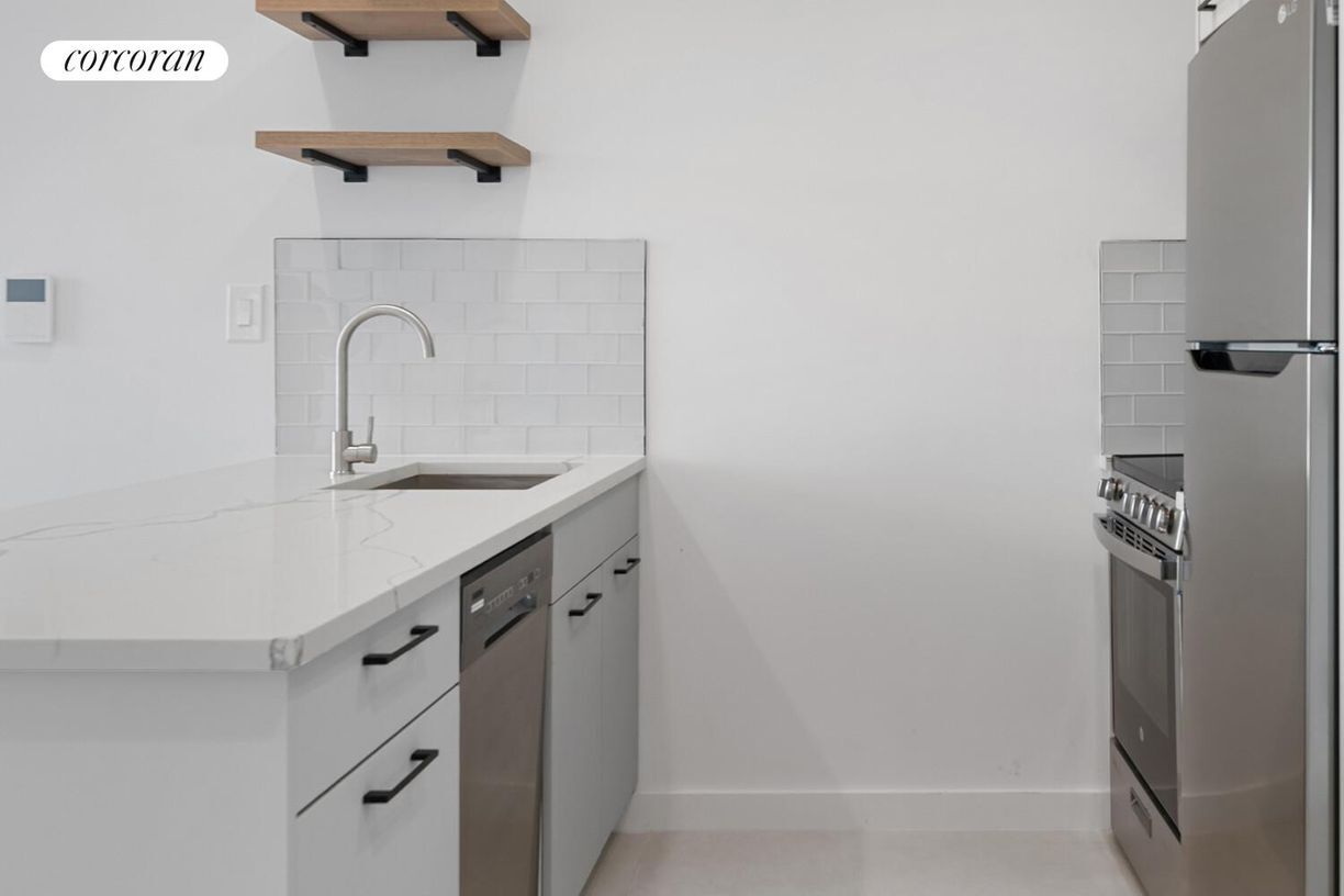 Building Photo - 2321 Belmont Ave