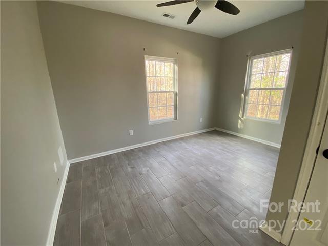 Building Photo - 8206 Pine Oak Rd