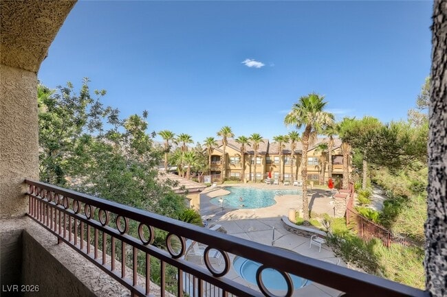 Building Photo - 8250 N Grand Canyon Dr