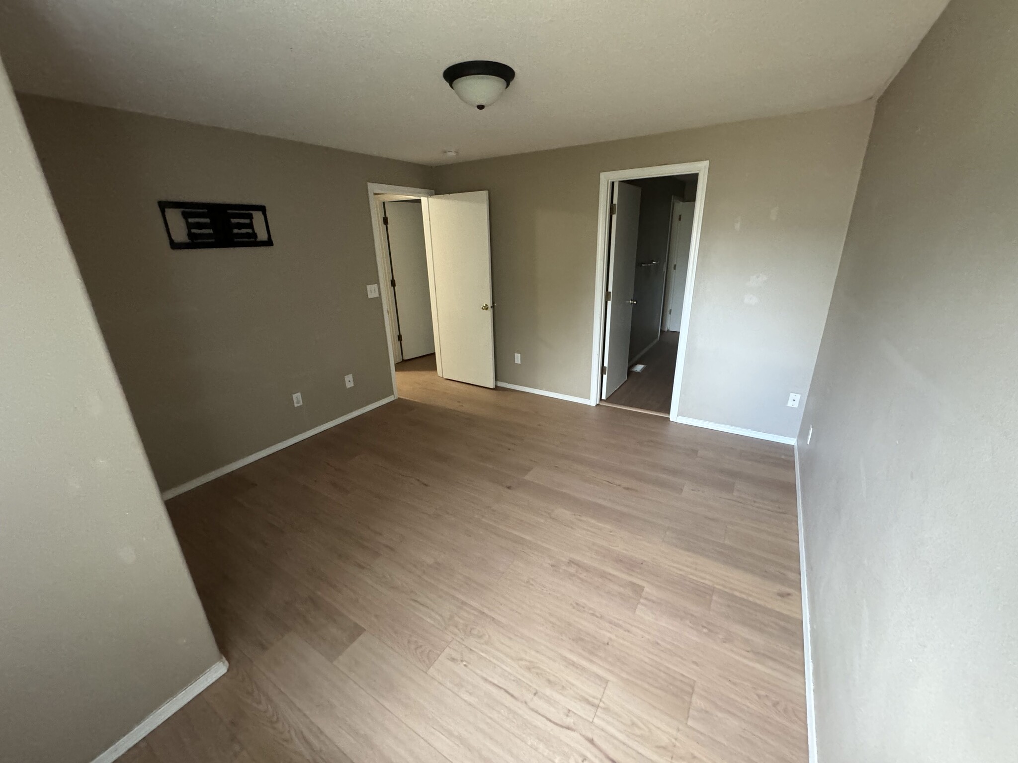 4-2b2b - 16049 SE Caruthers St
