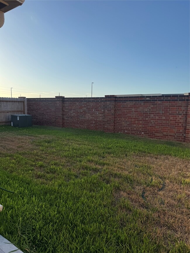 Building Photo - 4912 Vida Vis Dr