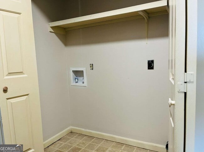 Building Photo - 207 Harwell Ave