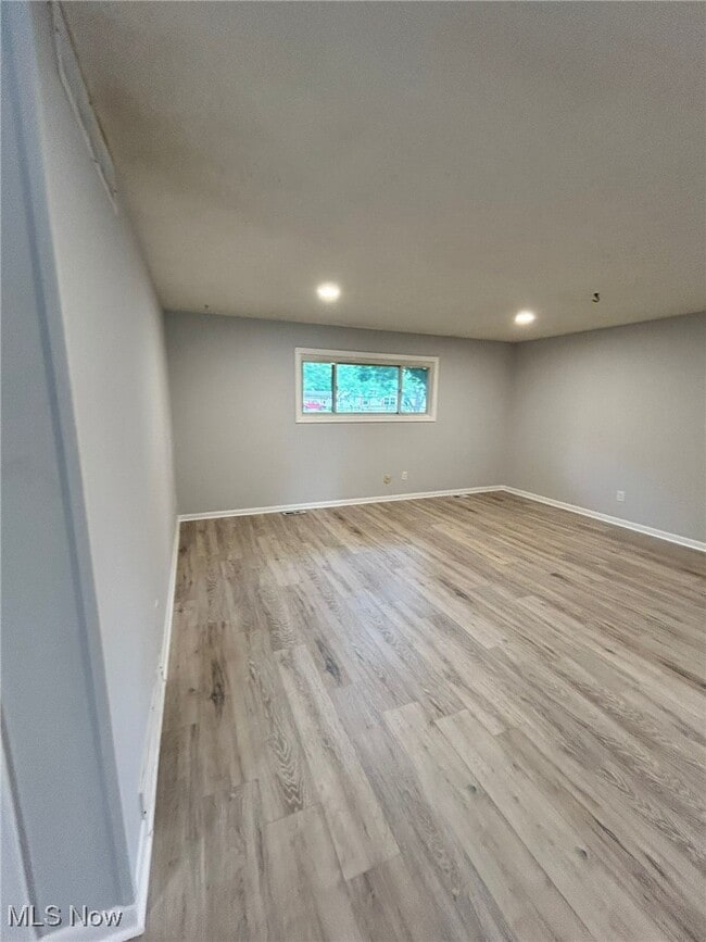 Building Photo - 1304 Brookdale Ln