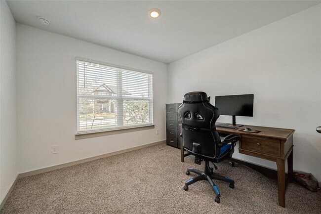 Building Photo - 4963 Pne Hvn Ln