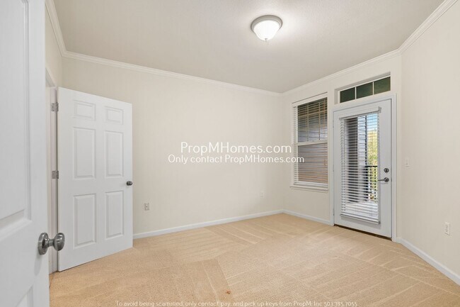 Building Photo - Wonderful Three Bedroom Condo at The Summe...