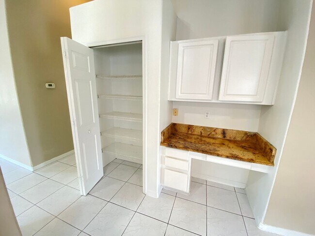 Building Photo - 3310 Crystal Creek Blvd