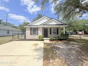 Building Photo - 3686 Wood Creek Ln