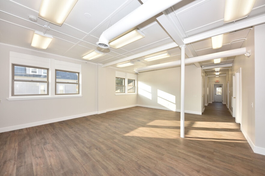 Large Family Room off Kitchen - 122 S Webster St