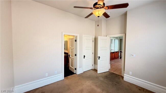 Building Photo - 496 Via Palermo Dr