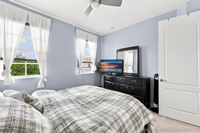 Building Photo - 4585 Tara Cove Way