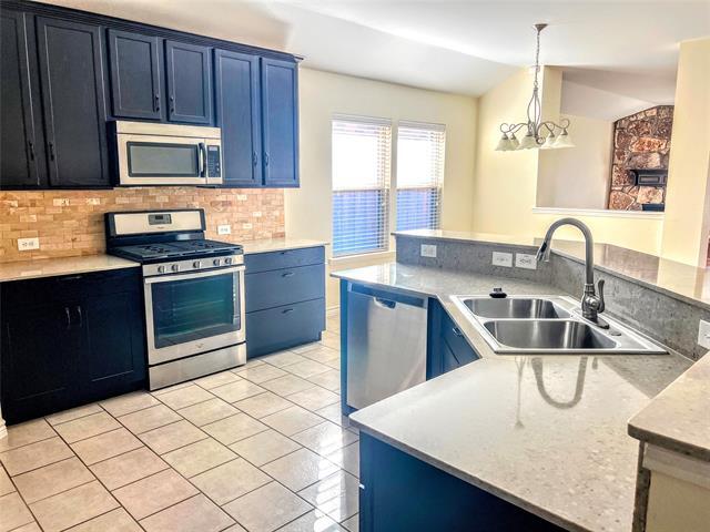 Building Photo - 1616 Bluebird Dr