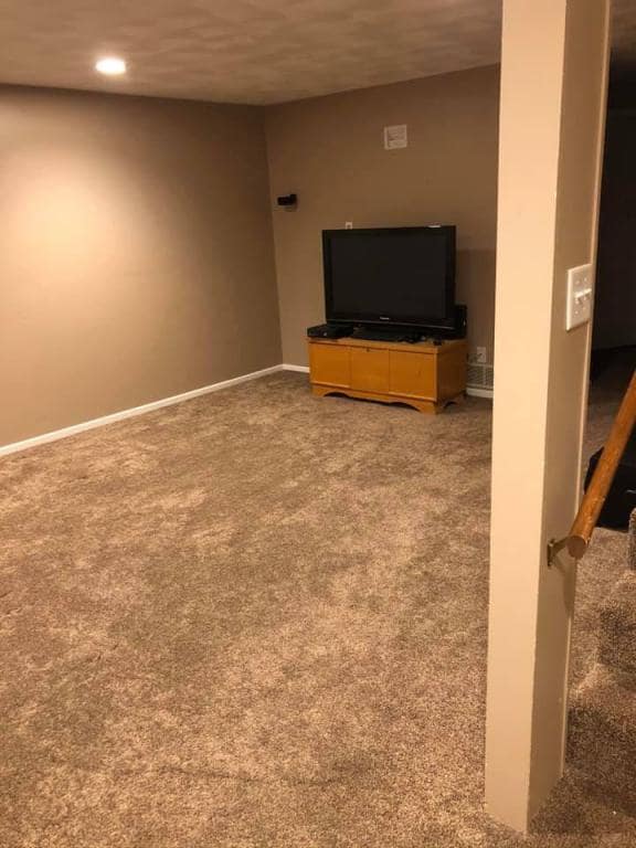 Building Photo - 1325 E Monroe St