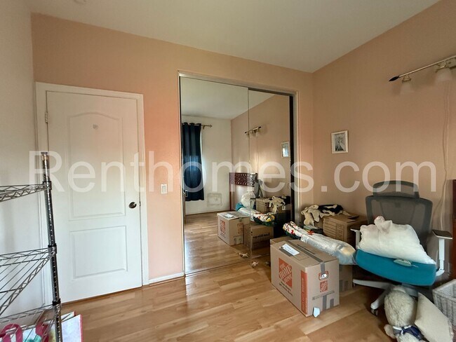 Building Photo - 12565 Carmel Canyon Rd