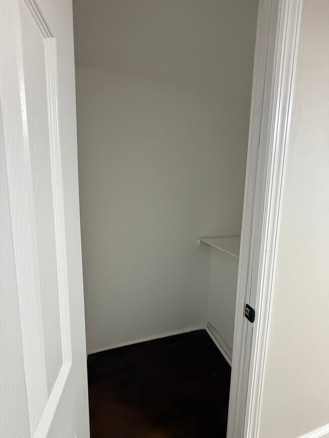 Building Photo - 255 Kawameeh Dr