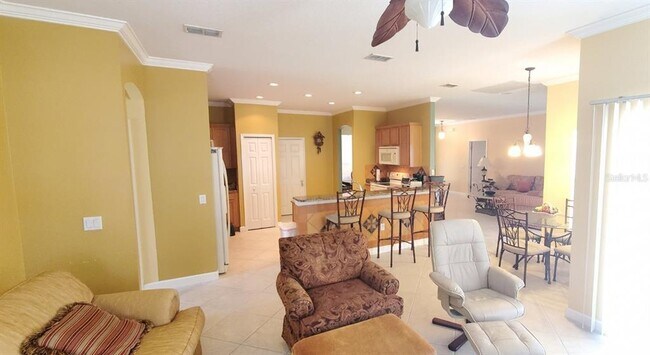 Building Photo - 3712 Greencrest Ct