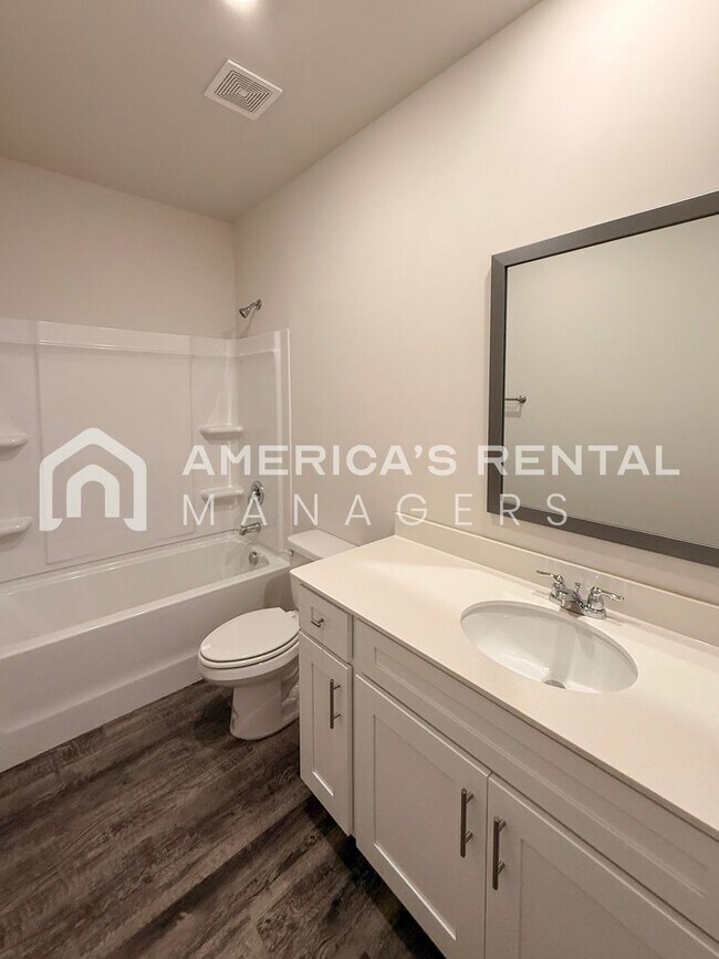 Building Photo - New Construction - 3 Bed / 2 Bath Home wit...