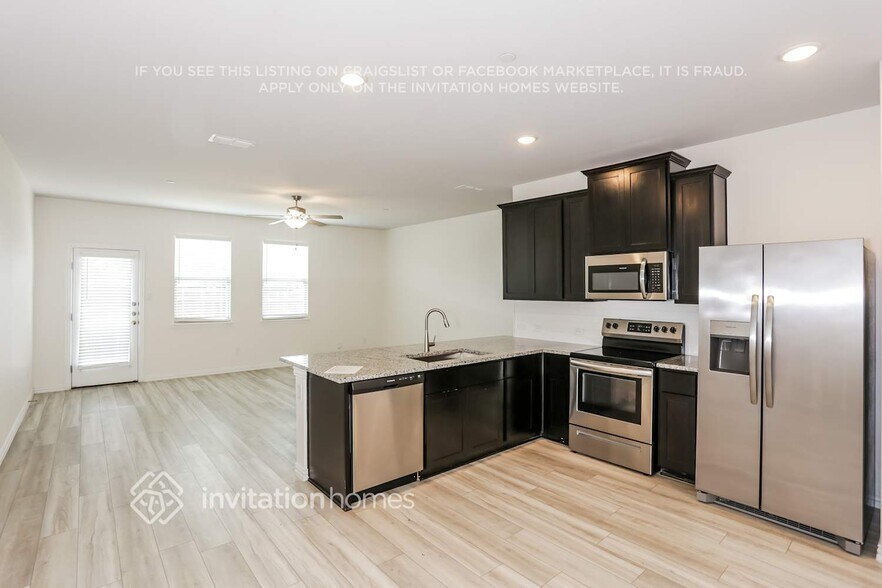 Building Photo - 734 Bonnet Trl