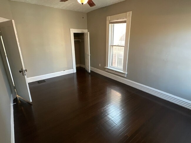 Building Photo - Wilber Ave 226-228 MLR