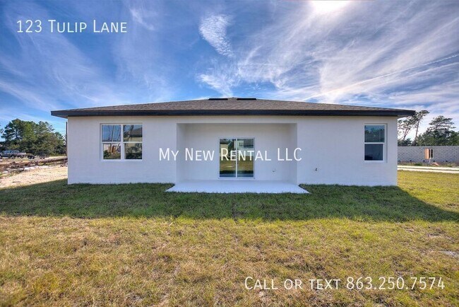 Building Photo - 123 Tulip Ln