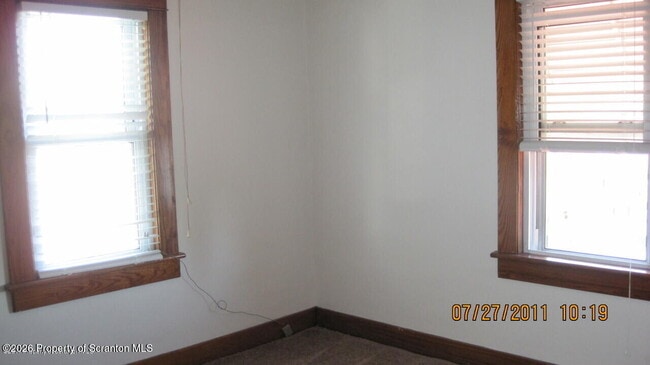 Building Photo - 1425 Church Ave