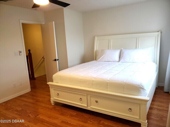 Building Photo - 165 White Fawn Dr
