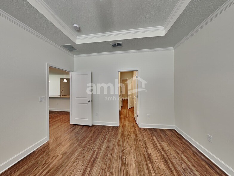 Building Photo - 10730 Coleman Rd