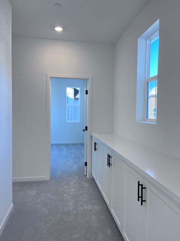 Building Photo - 4077 Pomelo Dr