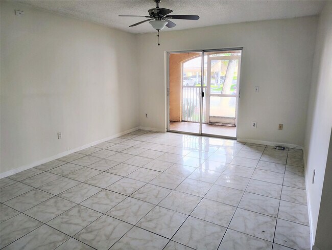 Building Photo - 5590 NW 61st St