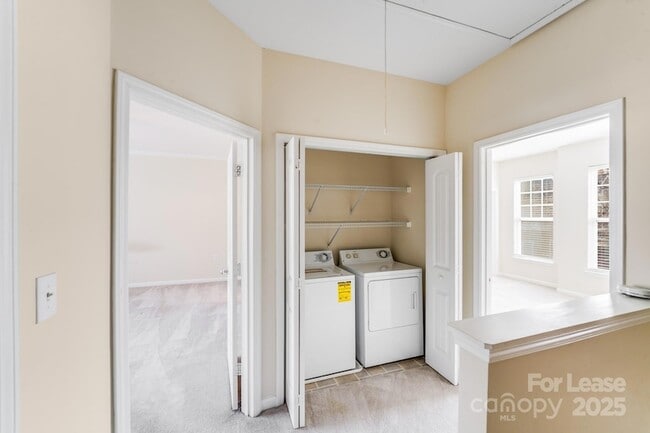 Building Photo - 14130 Castle Abbey Ln