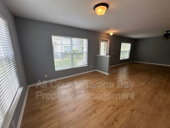 Building Photo - 9448 Charlesberg Dr