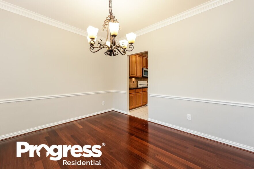 Building Photo - 8835 Vista Springs Dr