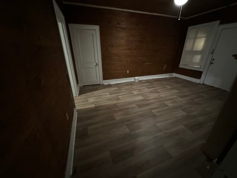 Front Living Area - 335 Caston Ave