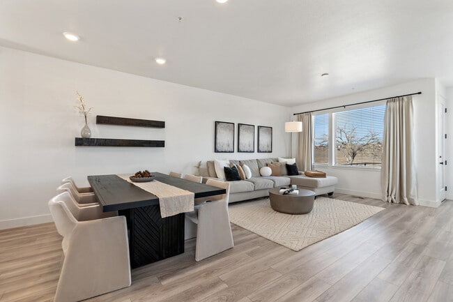 Building Photo - 2849 W 69th Ave