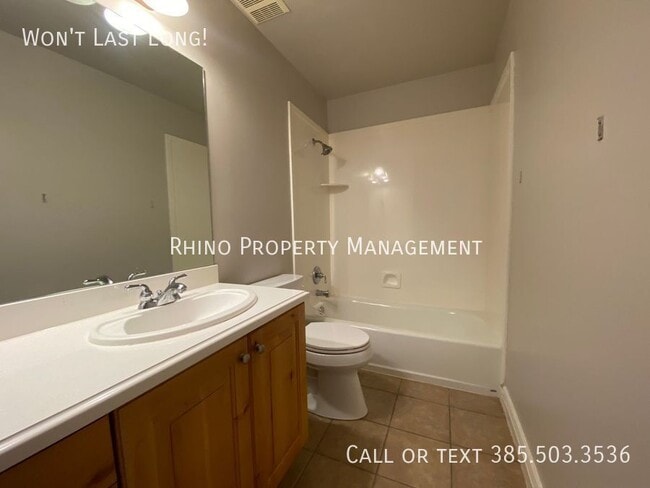 Building Photo - 1767 2525 S
