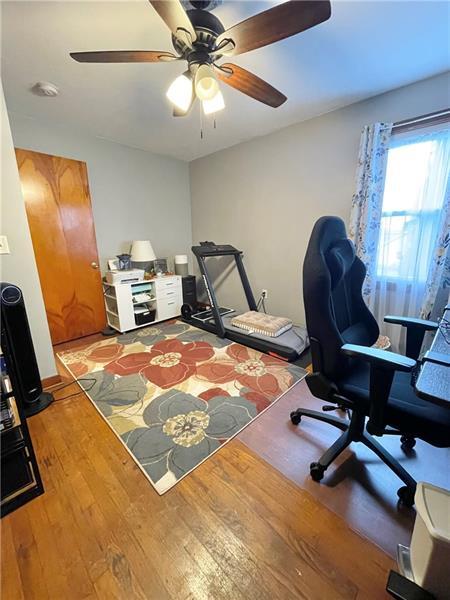 Building Photo - 454 Franklin St