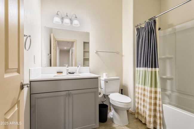 Building Photo - 8373 E Sunwing Ridge Dr