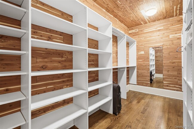 Building Photo - 5 Rock Shelter Rd