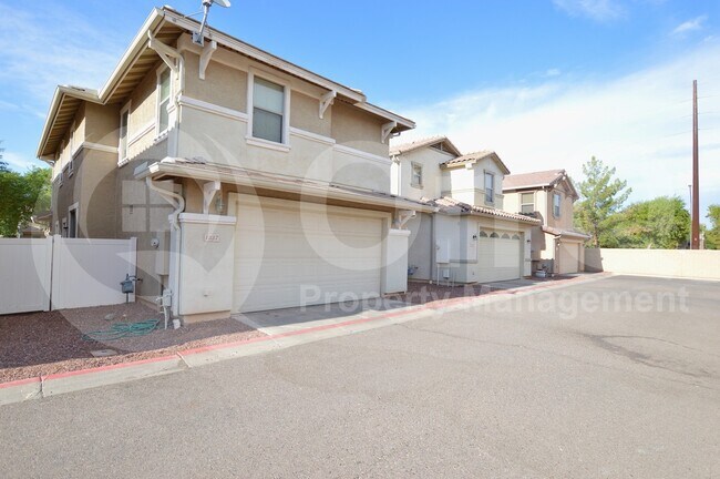 Building Photo - 1337 S Joshua Tree Ln