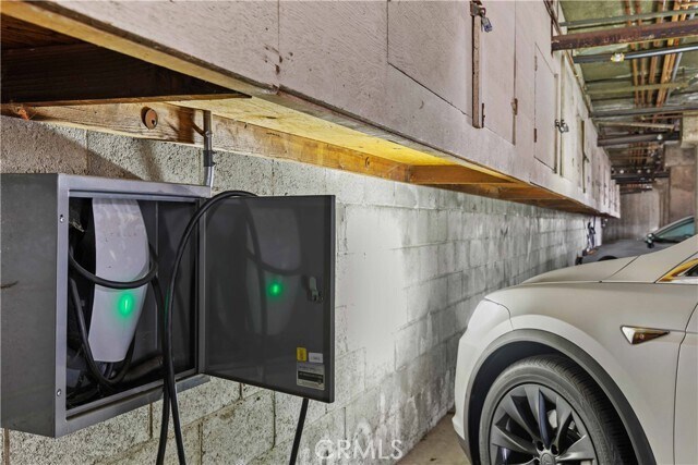 Building Photo - 635 E Magnolia Blvd