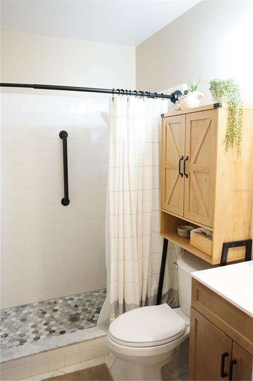 Building Photo - 2102 Hereford Dr