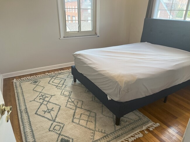 Building Photo - 1738 E Broad St