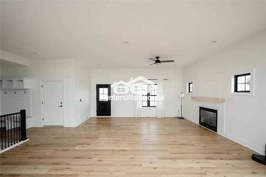 Building Photo - 1045 Cedar St