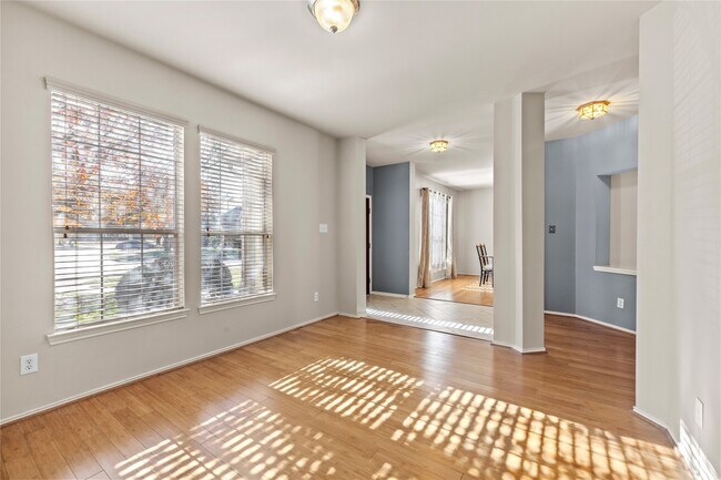 Building Photo - 12638 Riverhill Ct