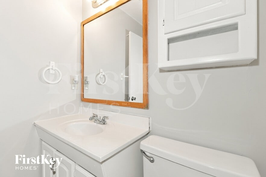 Building Photo - 4350 Cary Hill Cove