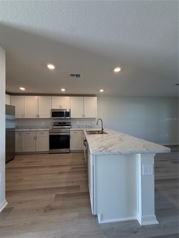 Building Photo - 211 Turtle Bay Ave