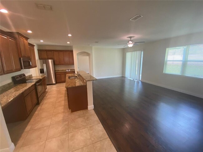 Building Photo - 33943 Emerald Pond Loop